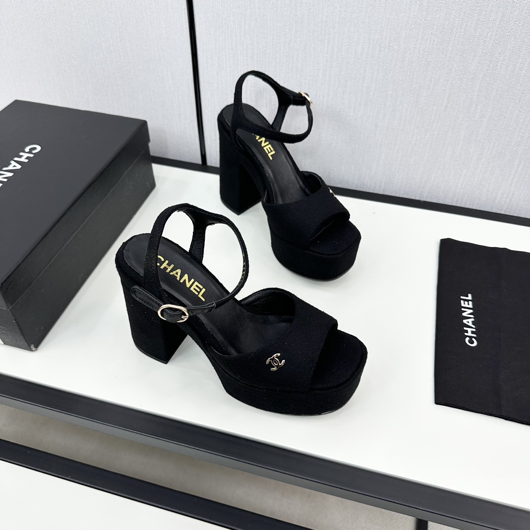TOP CHANEL CC Pumps - 8 Color