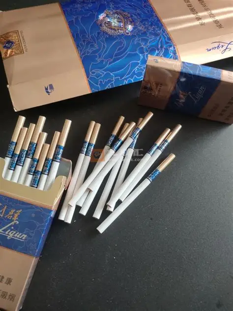 利群（西湖恋）97mm 细支烤烟，硬盒，无爆珠，金蓝水纹包装，断桥图案，20 支 / 包
理化参数：焦油 7mg，烟碱 0.7mg，一氧化碳 5mgRM280.00oknoni利群（西湖恋） - oknoni