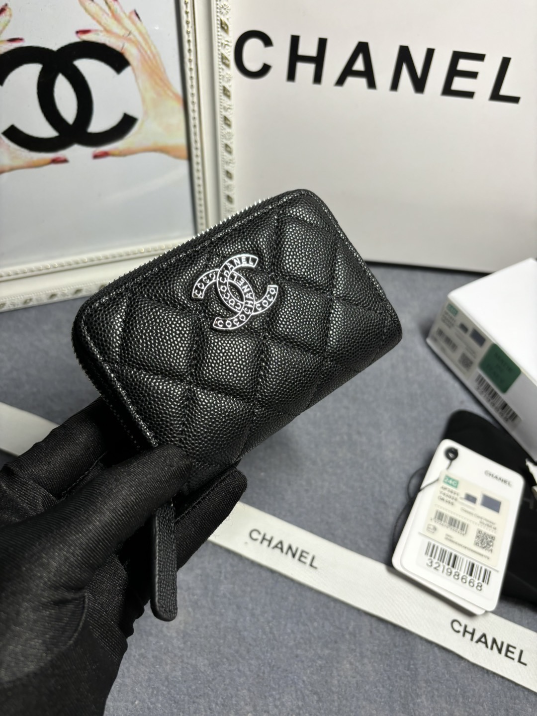 TOP CHANEL Hollow Letter CC Card Holder Wallet 11x7.5x2cm - Black