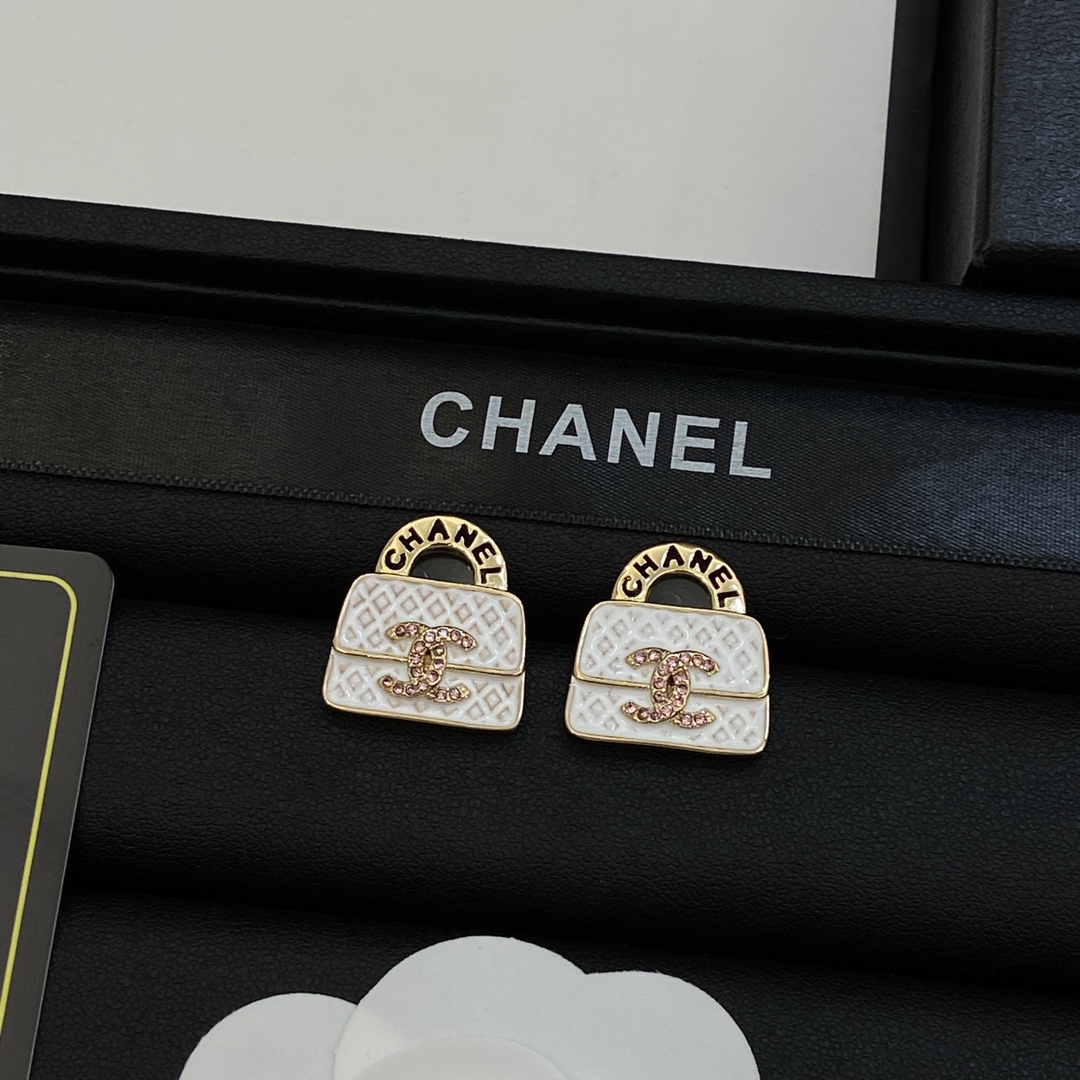TOP CHANEL Handbag Shape Earrings - 3 Color