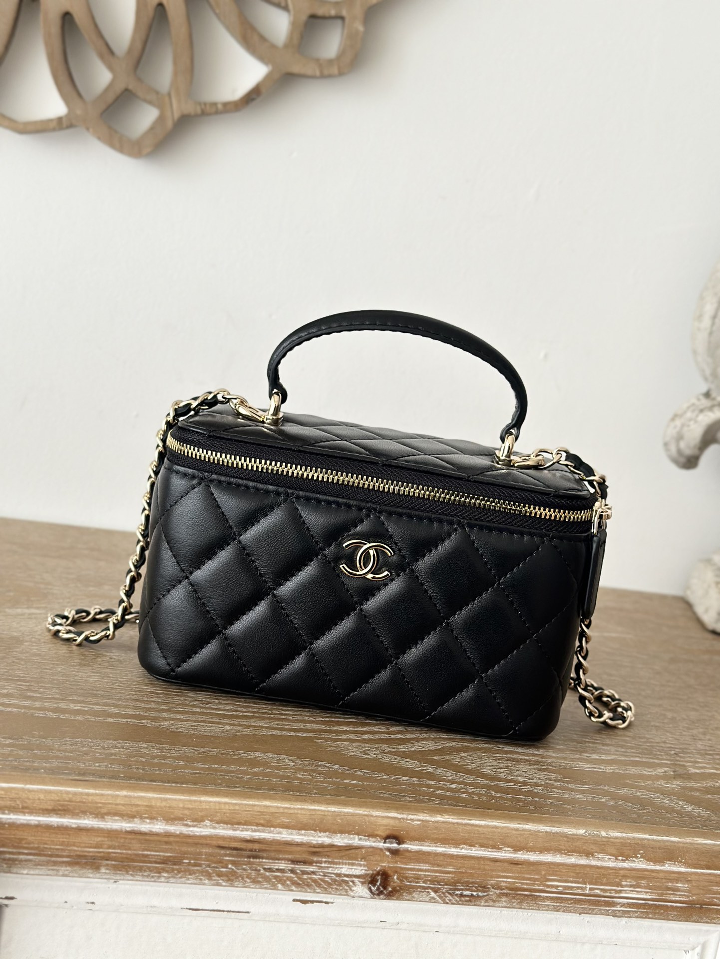 TOP CHANEL Vanity Case Bag 9.5× 17 × 8 cm - Black