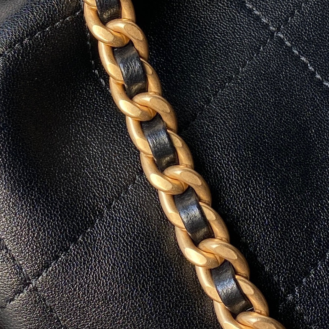 TOP CHANEL  26C  Hobo Bag Cowhide 29×35×13cm - Black