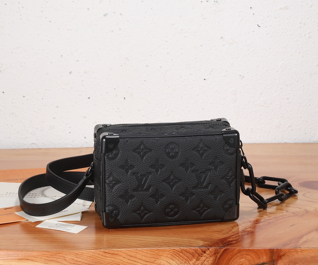 TOP Louis Vuitton LV Trunk Soft Trunk Mini Bag 18.5 x 13 x 8 cm - Black