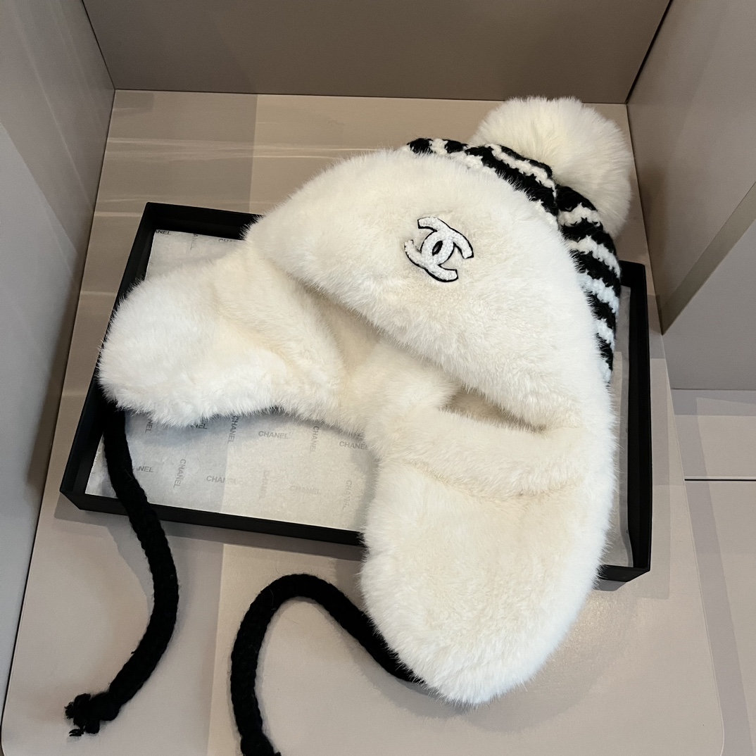 TOP CHANEL Fur Hat - 3 Color