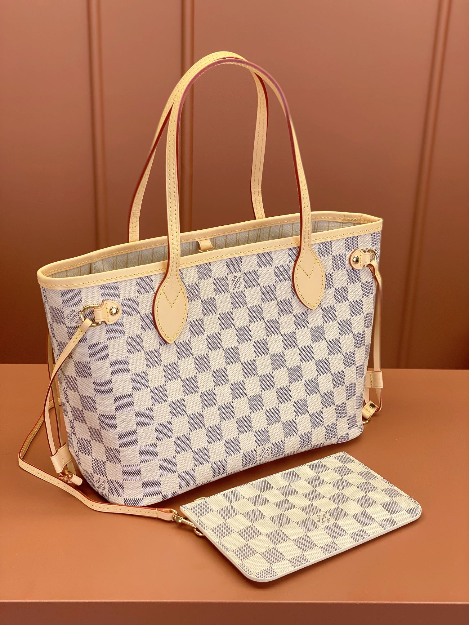 TOP Louis Vuitton LV Neverfull Dmier Azur PM - Beige