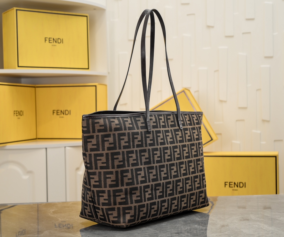 TOP FENDI FENDI Big Vintage Presbyopia Shopping Bag