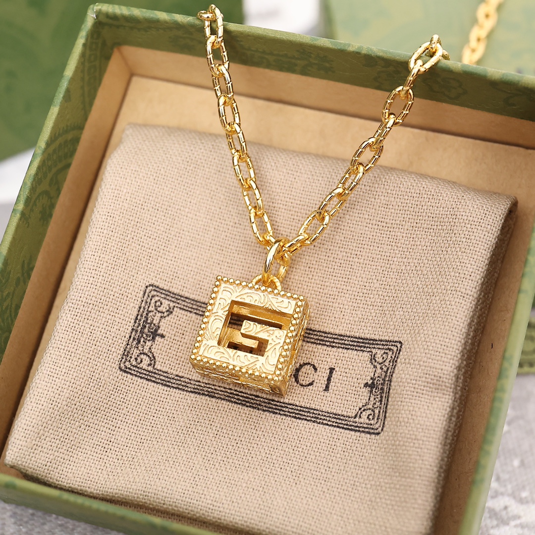 TOP GUCCI  Necklace-Gold