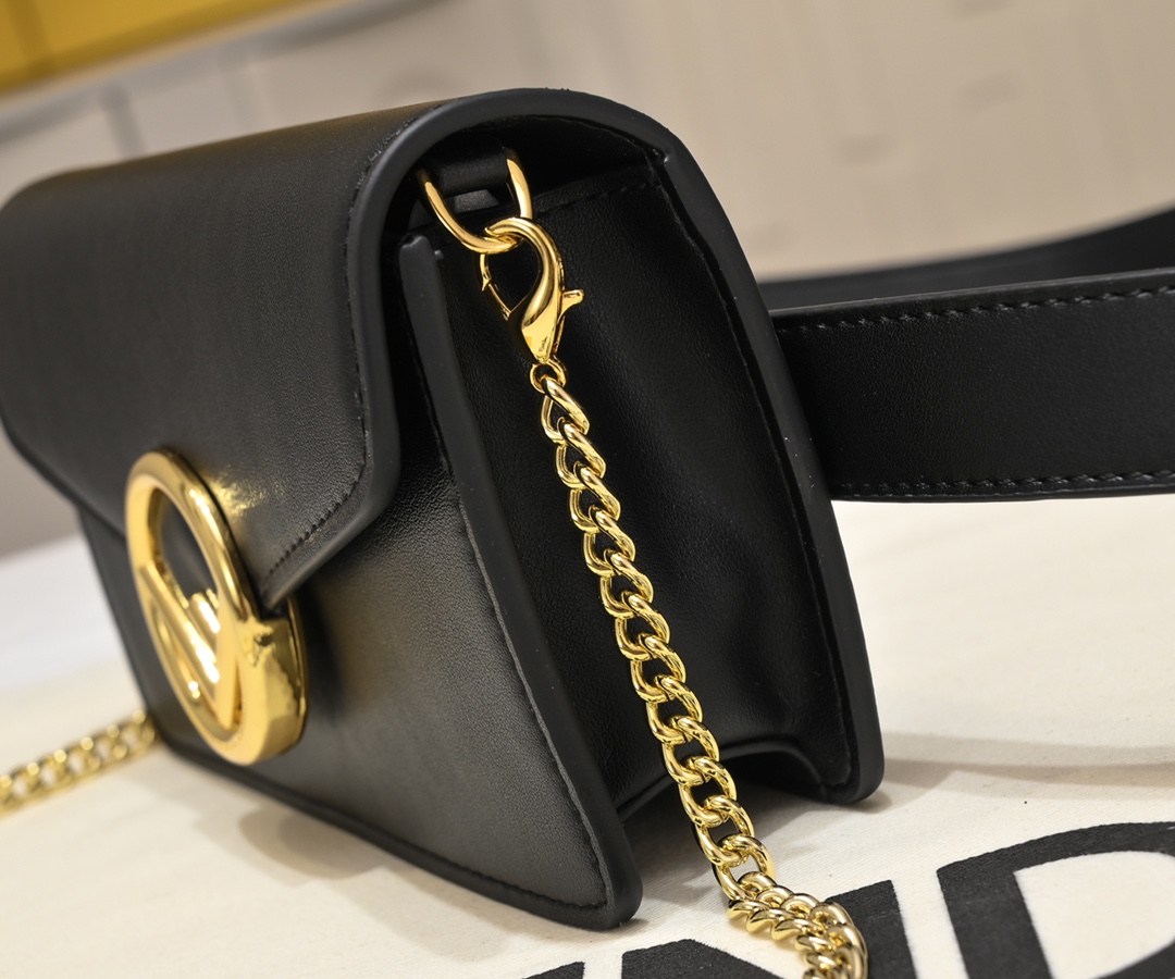 TOP FENDI Fend Chain Crossbody Waist Bag - Black