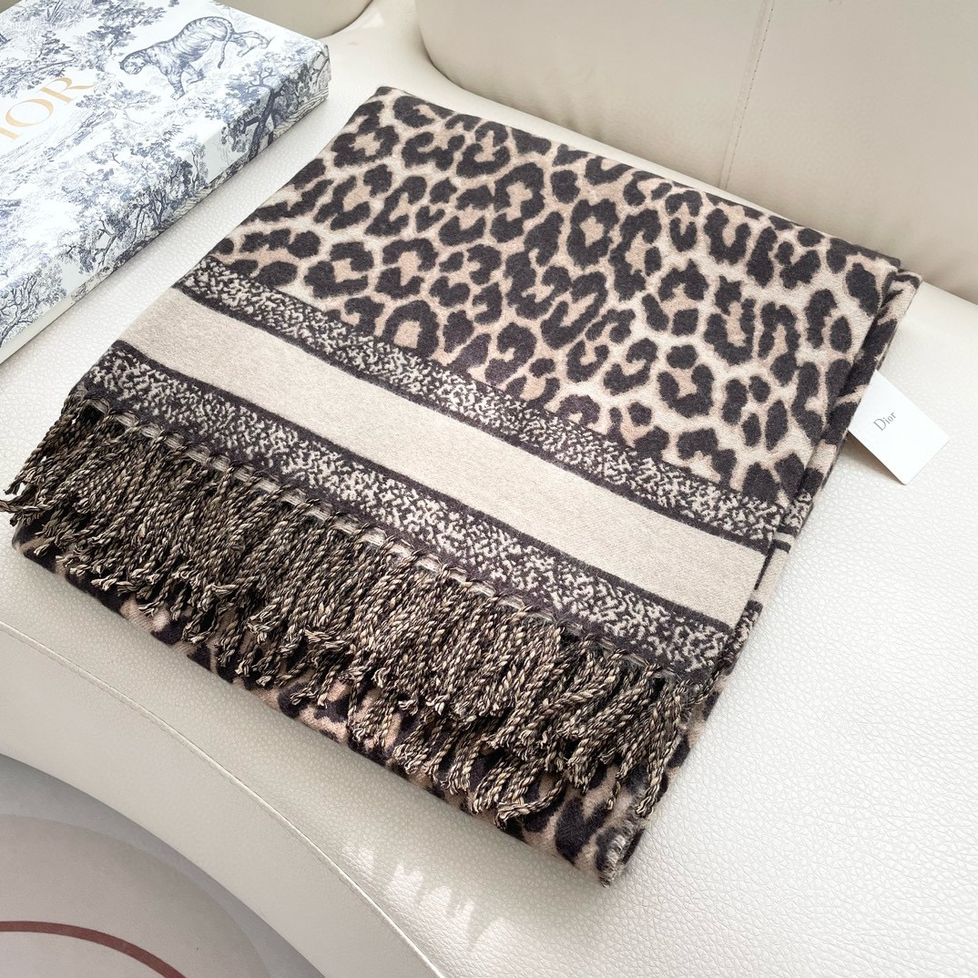 TOP Christian Dior Scarf 140*140cm - Brown