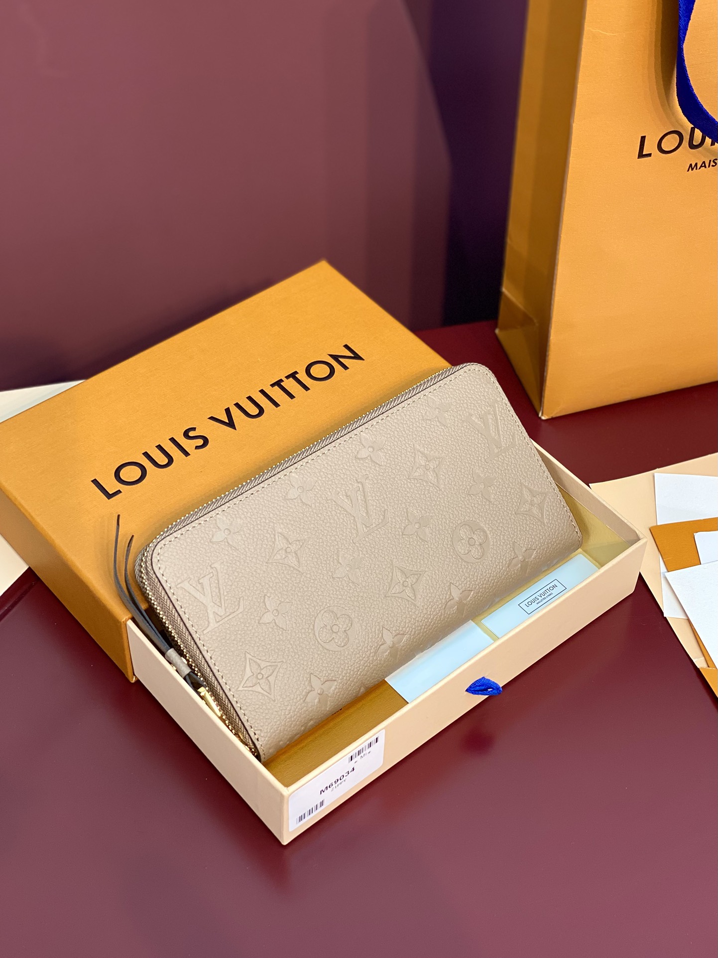 TOP Louis Vuitton LV Zippy Wallet Monogram Empreinte Leather 19.5x10cm - Khaki