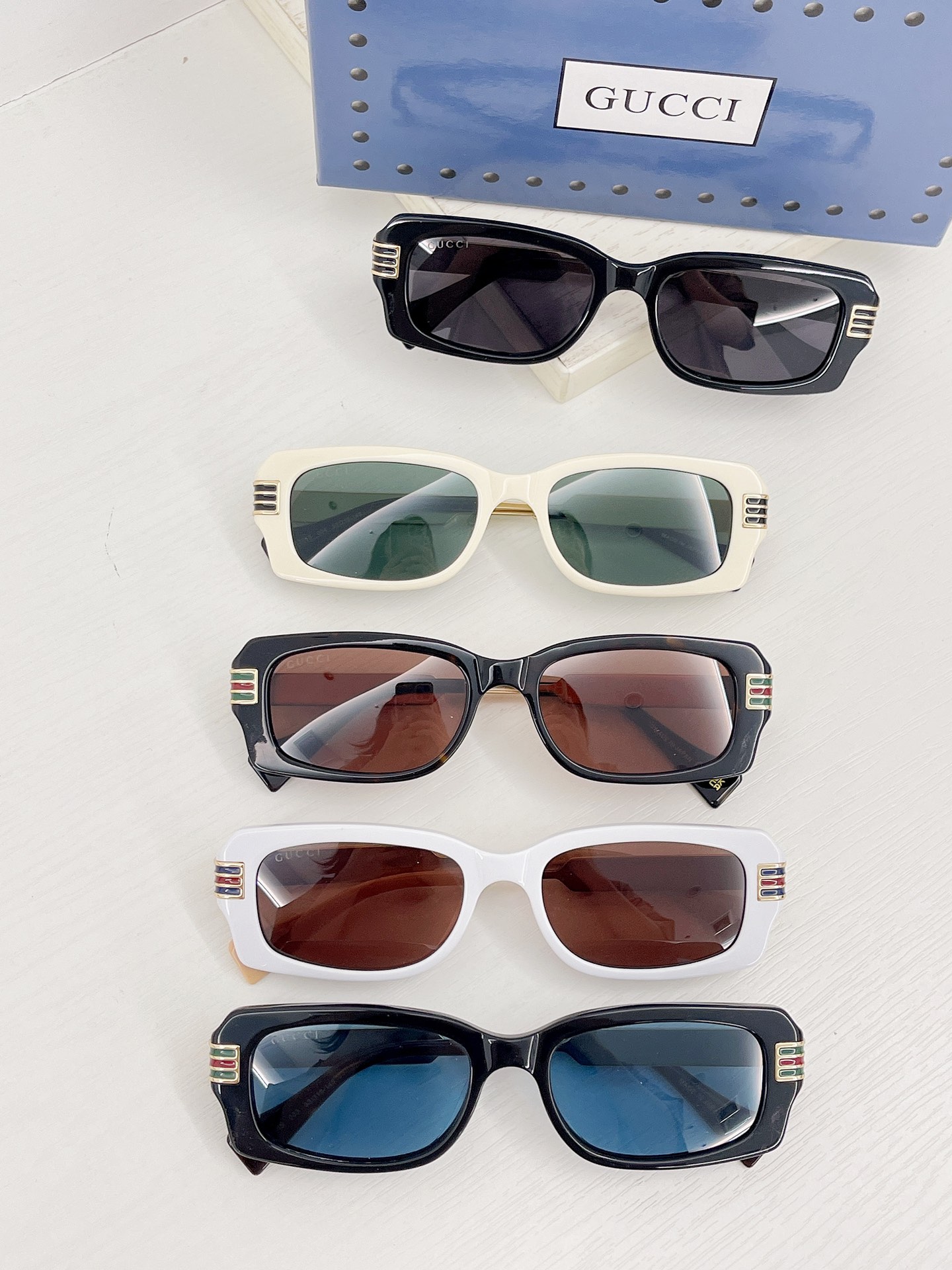 TOP Gucci  Sunglasses  - 5 Color