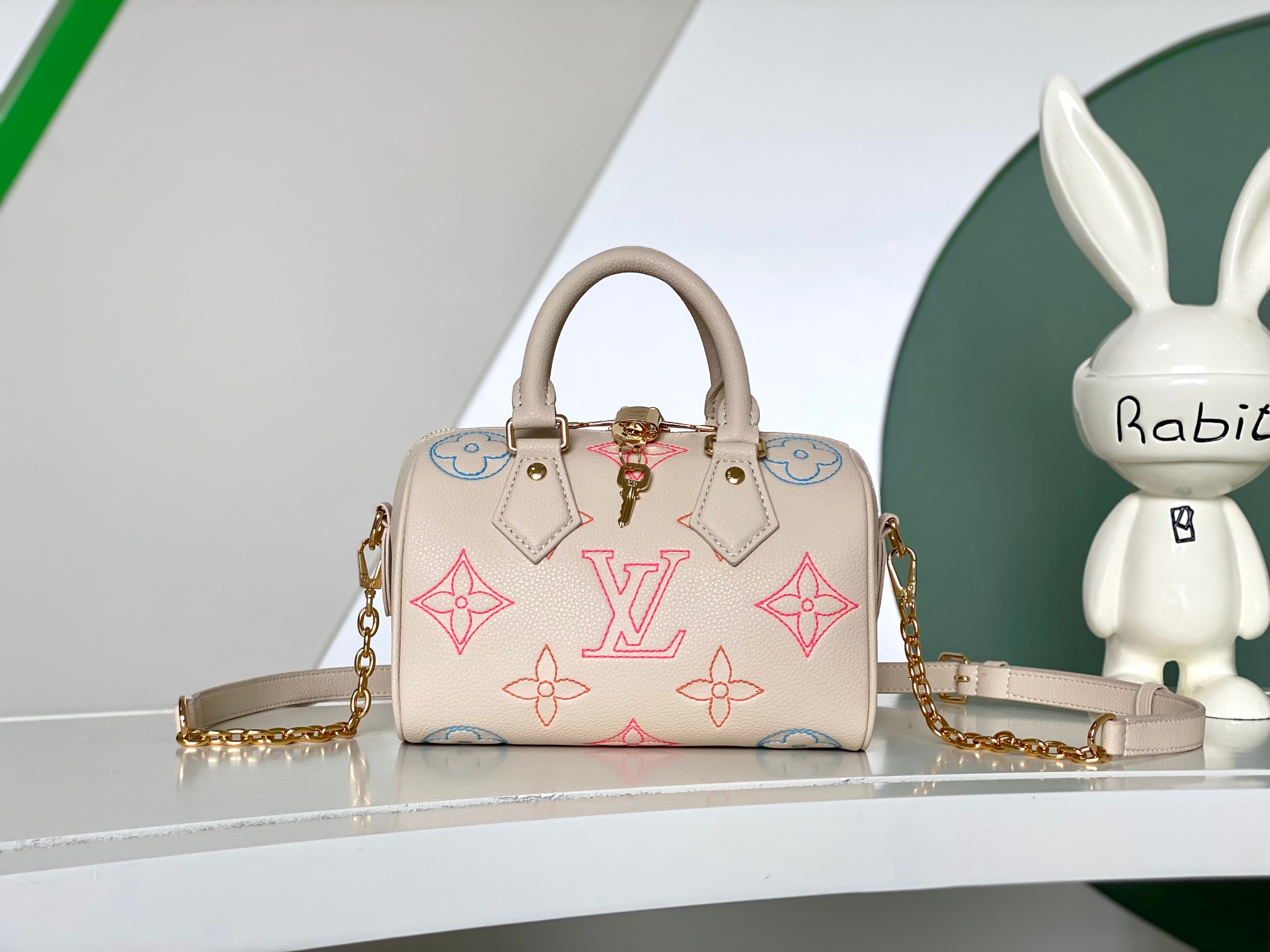 TOP Louis Vuitton LV Speedy Bandoulière 20 Monogram Bag 20.5 x 13.5 x 12 cm - Milky White