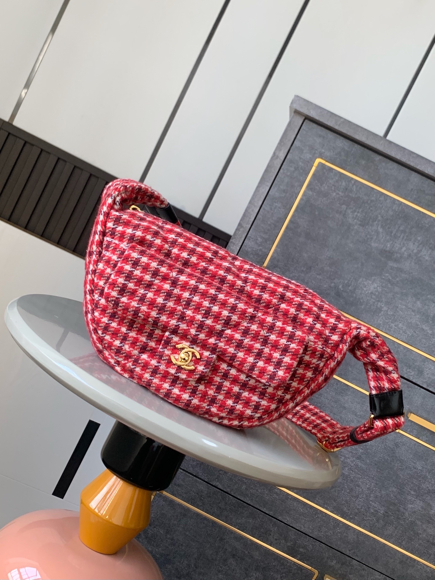 TOP CHANEL Houndstooth Shoulder Bag 18×30×8cm - Red