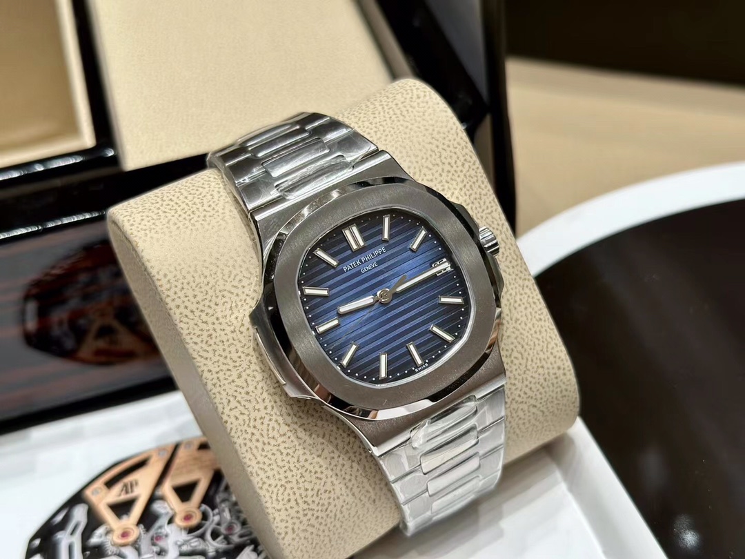 TOP Patek Philippe Nautilus 40mm Watch - Dark Blue