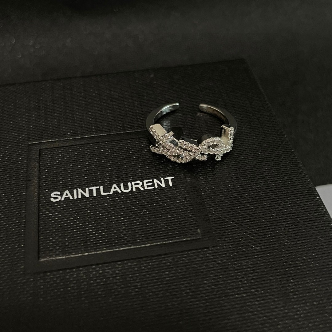 TOP Yves Saint Laurent YSL Ring - Silver
