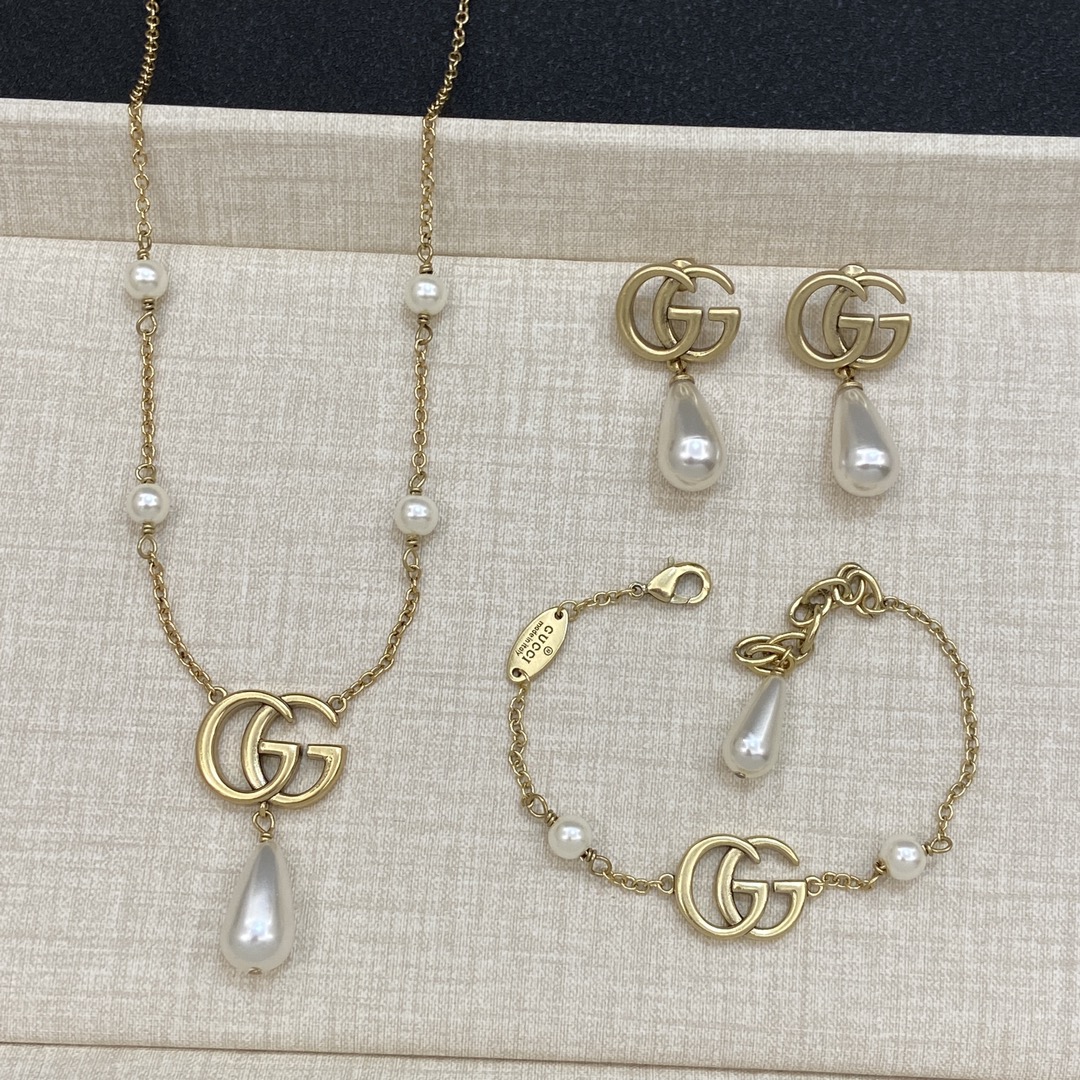 TOP GUCCI GG Necklaces+Bracelet+Earrings  - Gold