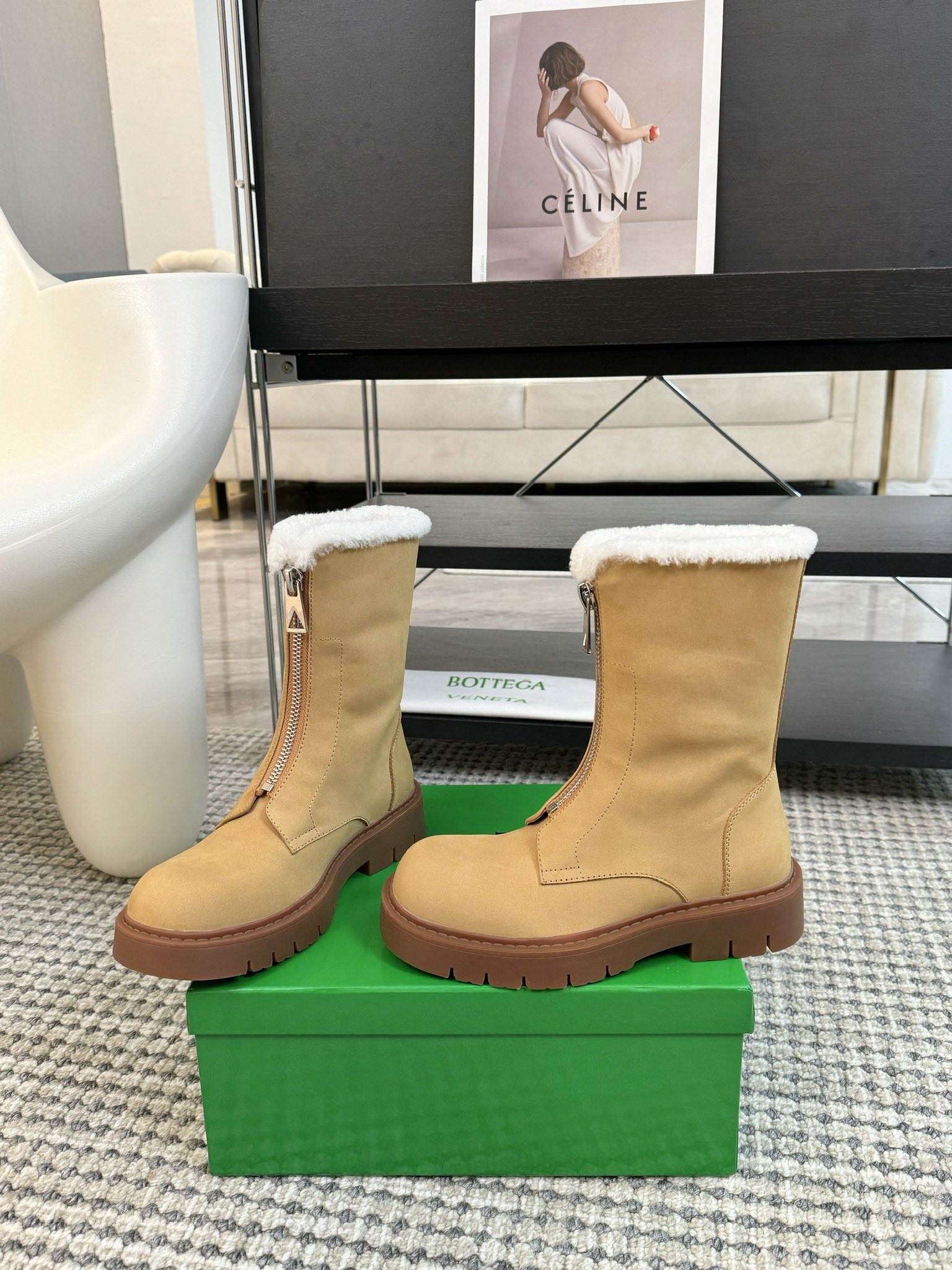 TOP Bottega Veneta BV Cowhide Boots - Khaki