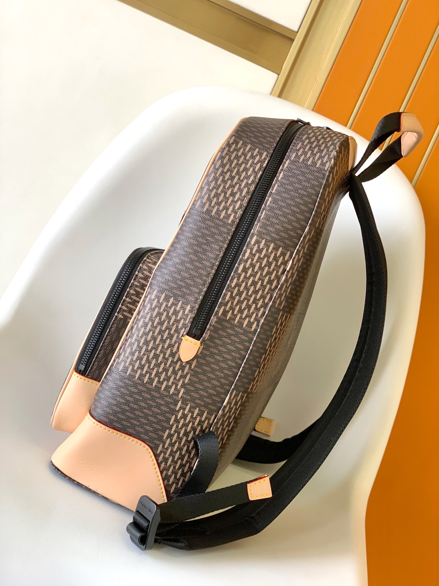 TOP LV Natural Leather Trim And Metal Piece Backpack 30x39x13cm-Brown