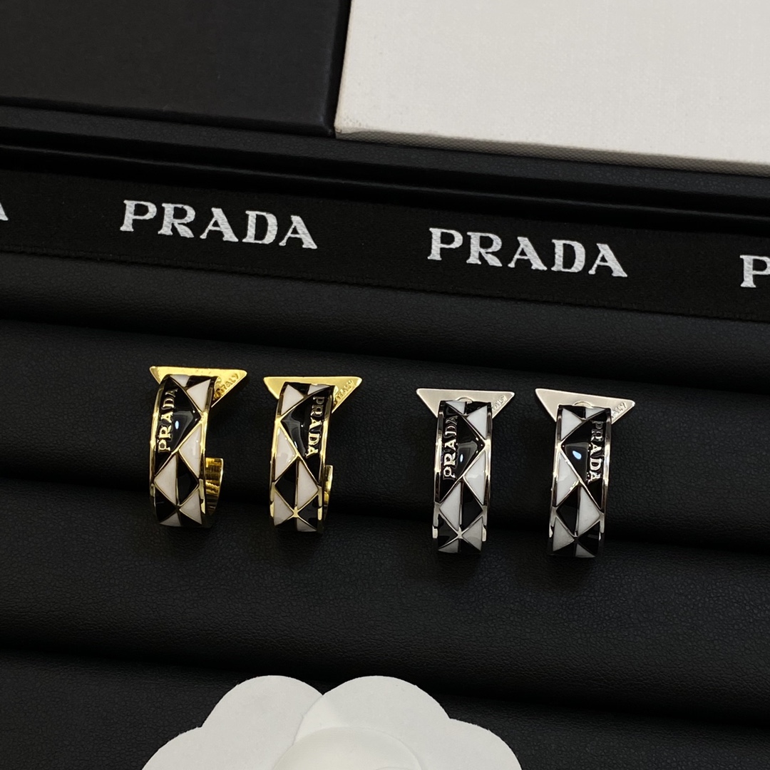 TOP PRADA Earrings - 2 Color