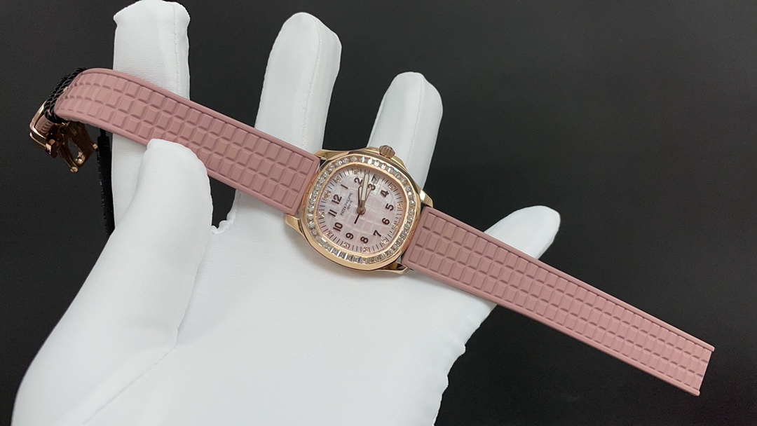 TOP Patek Philippe AQUANAUT Women's 35.6mm Watch - Pink with Gold