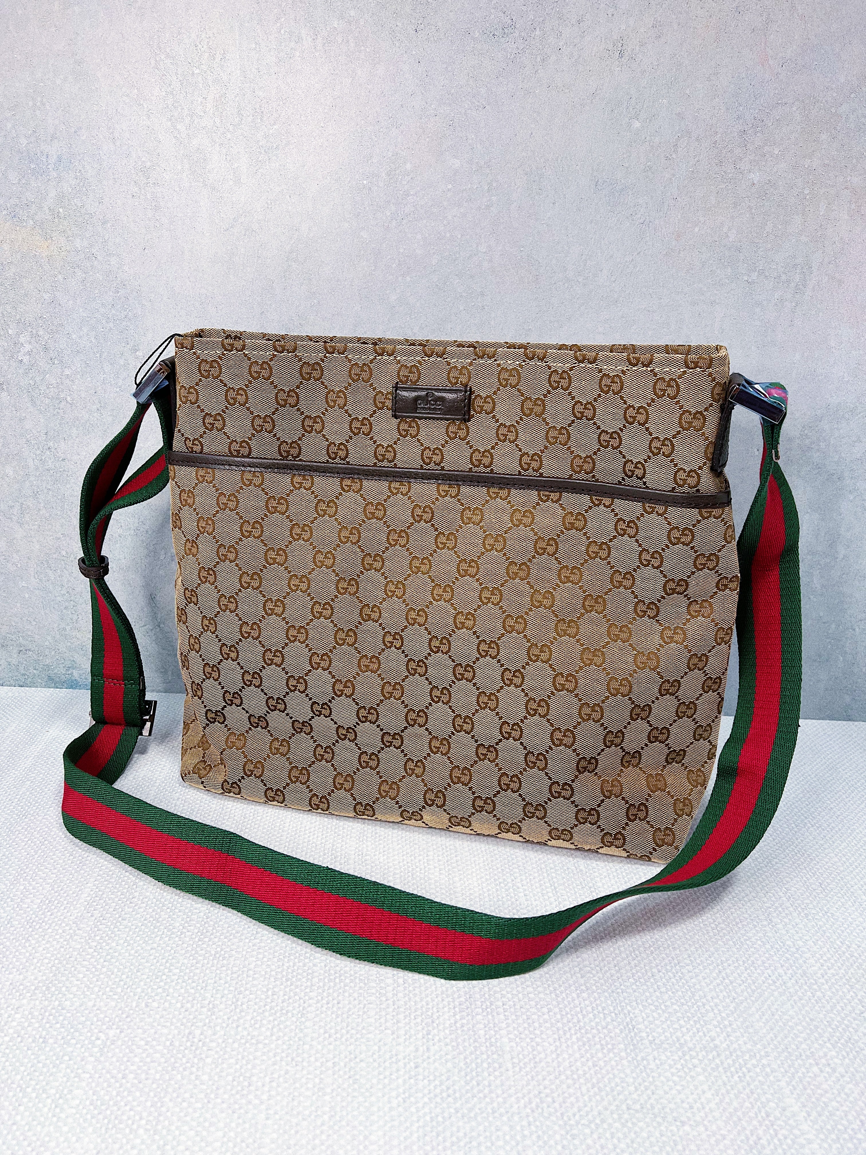 TOP GUCCI Supreme Messenger Crossbody Bag