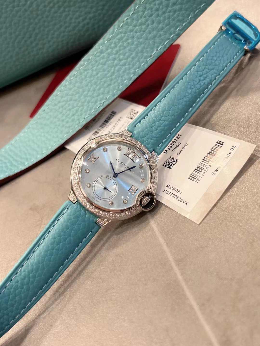TOP Cartier BALLON BLEU DE WATCH Blue - Leather/Steel