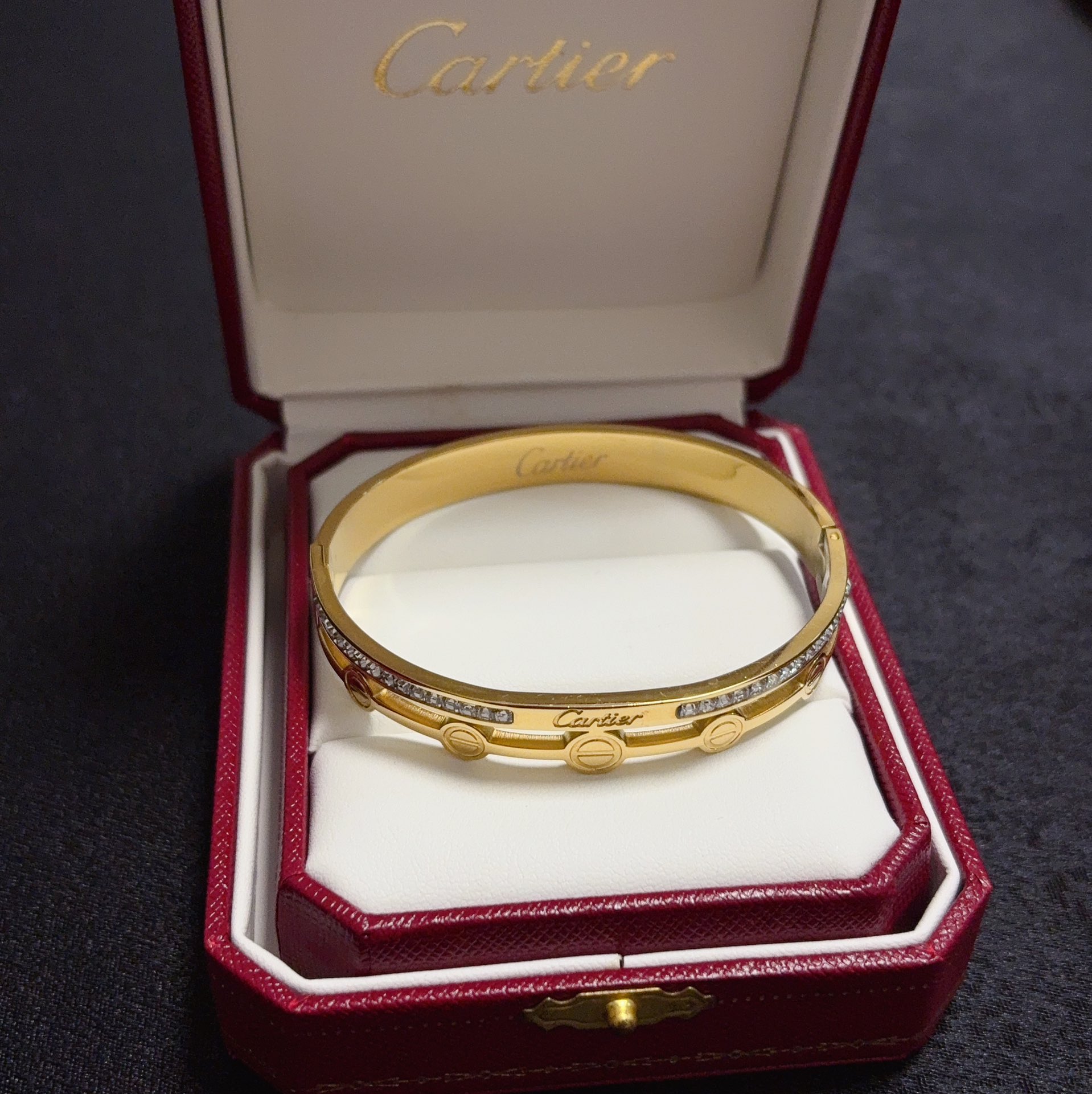 TOP Cartier Bracelet - 2 Colors