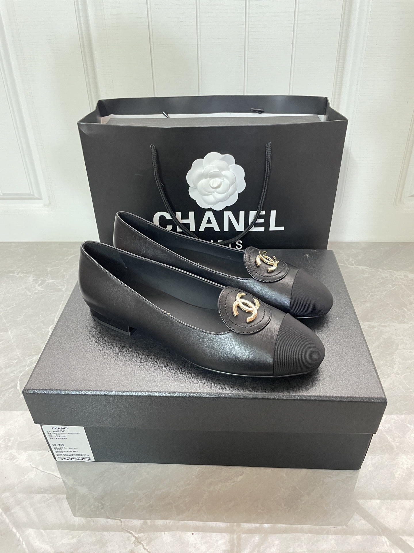 TOP CHANEL Mary Jane Shoes - 3 Color