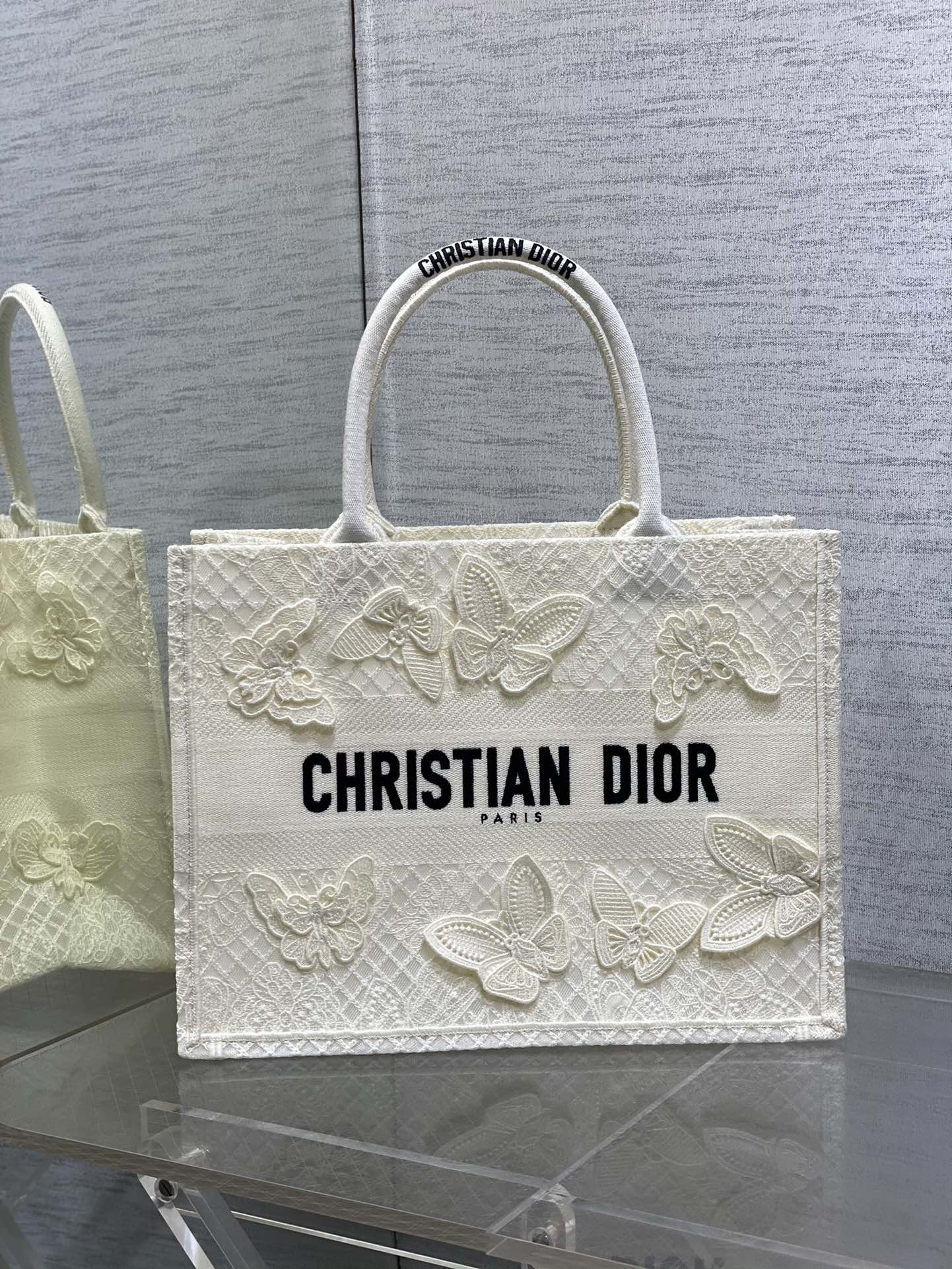 TOP Christian Dior Medium Size Three-Dimensional Butterfly Embroidery Book Tote Bags 36*18*28cm - Beige