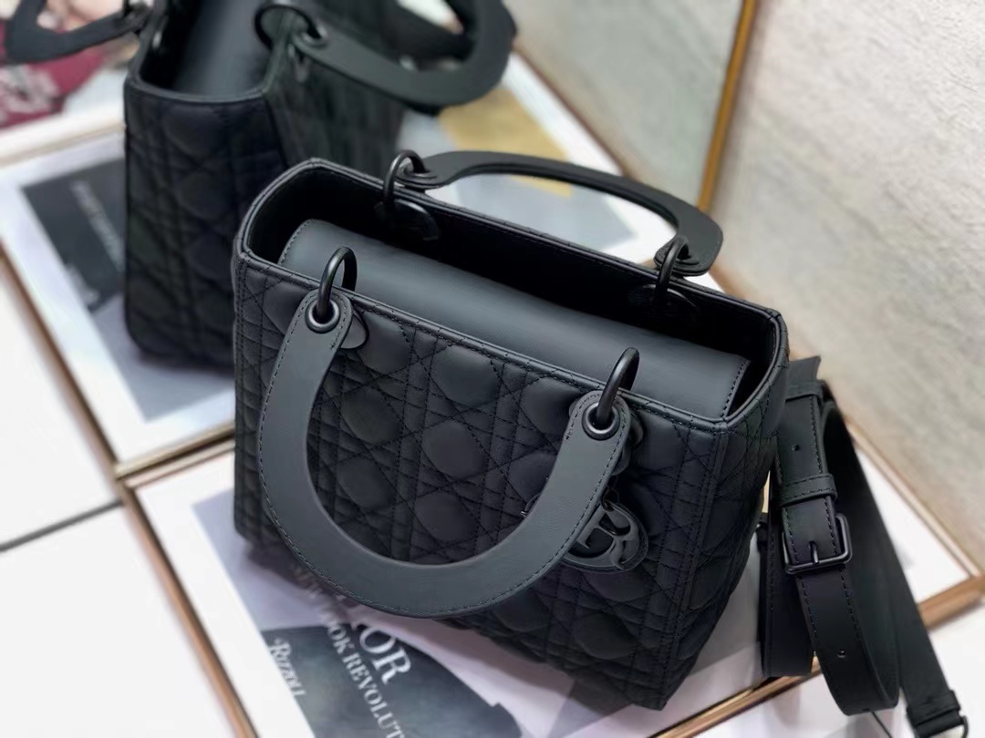 Top Christian Dior Lady Christian Dior Bag Matte Medium 24cm - Black