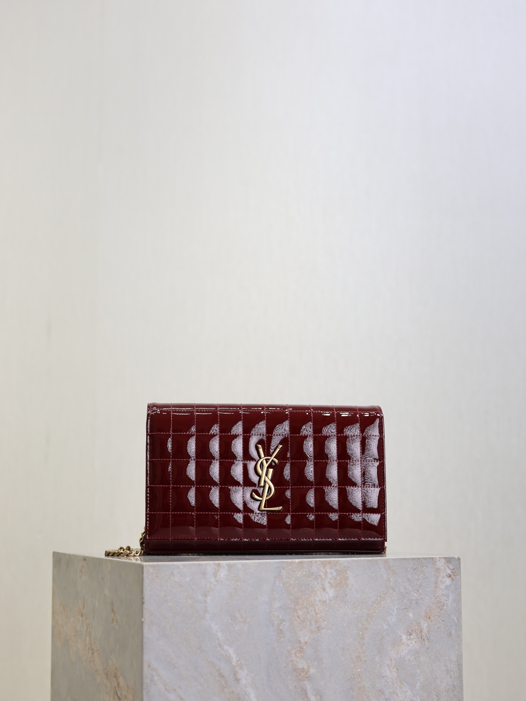TOP Yves Saint Laurent YSL Cassandre Quilted Patent Leather Envelope Bag 23x14x3cm - 2 Color