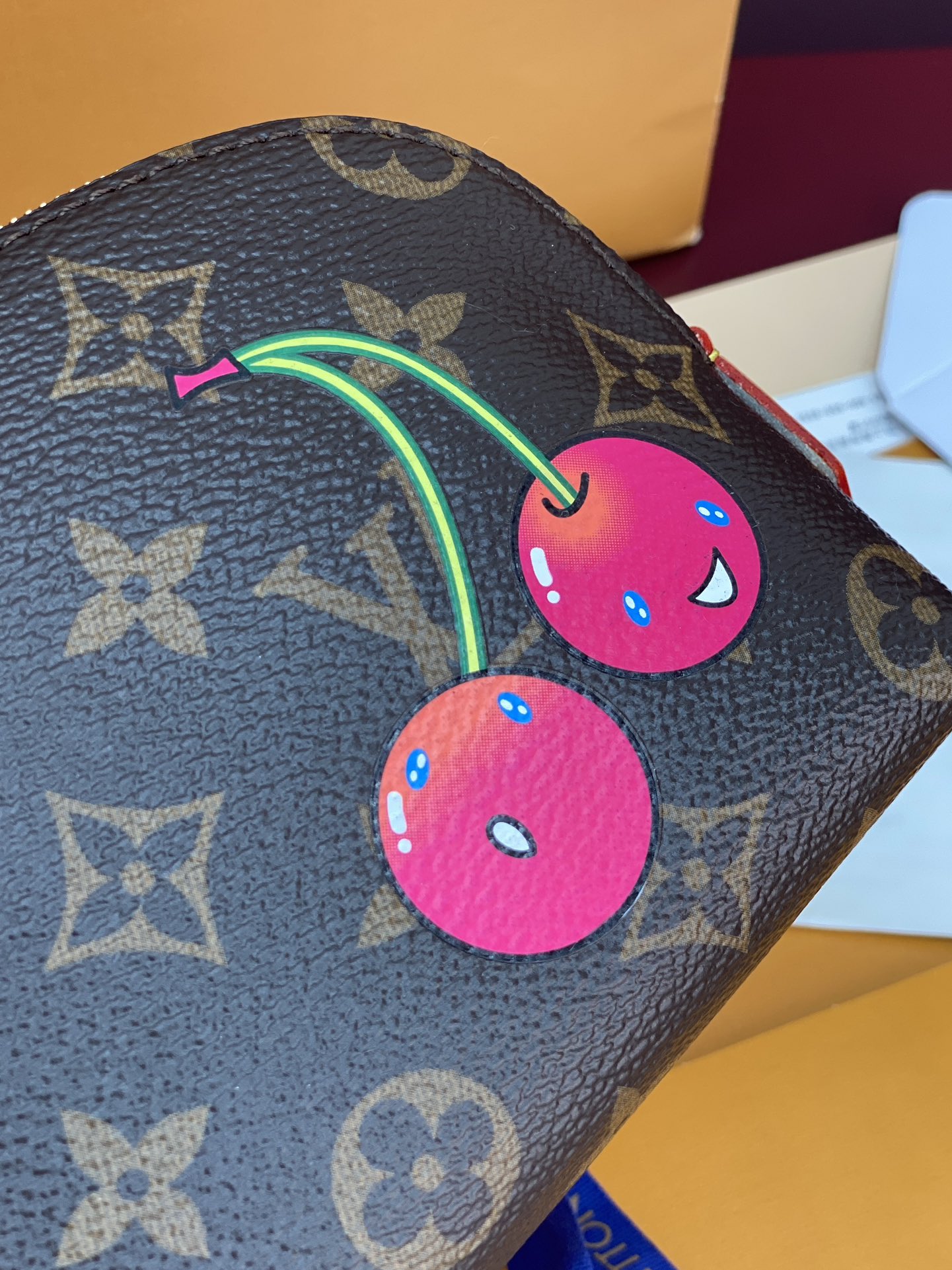 TOP Louis Vuitton LV Cosmetic Bag Monogram with Cherry Pattern 12x6x19cm  - Brown