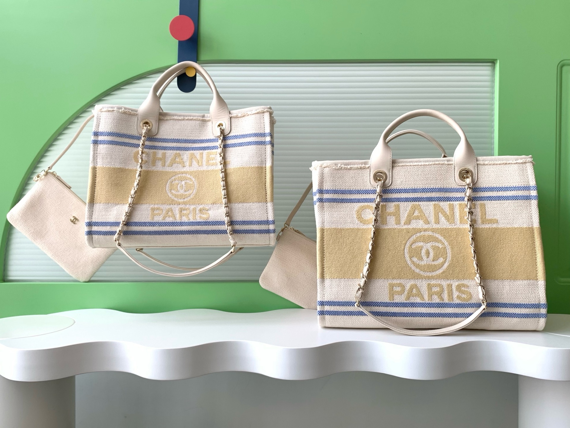 TOP CHANEL Deauville Bag 34cm/38cm - 2 Color