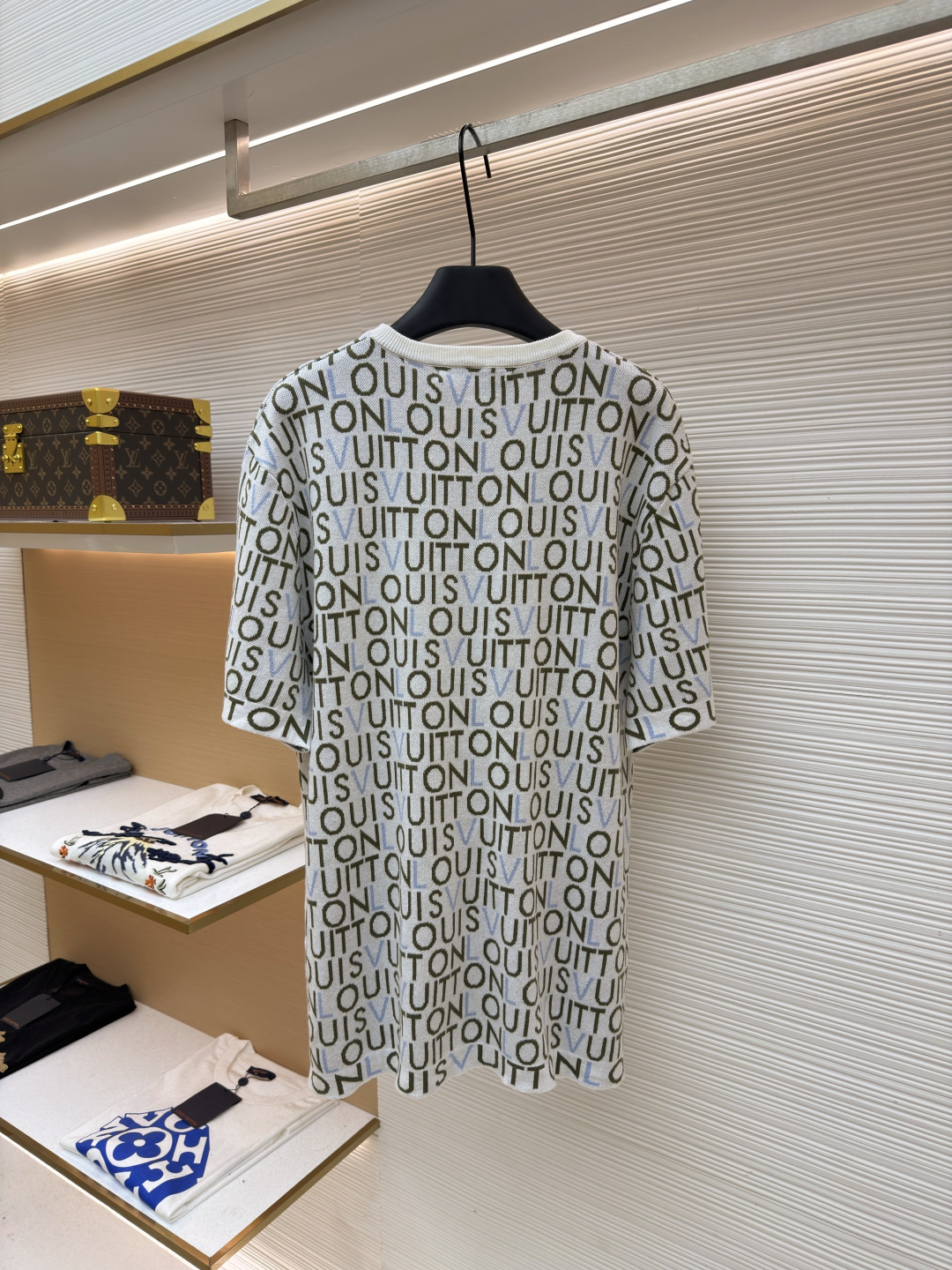 LOUIS VUITTON 满印字母毛织短袖