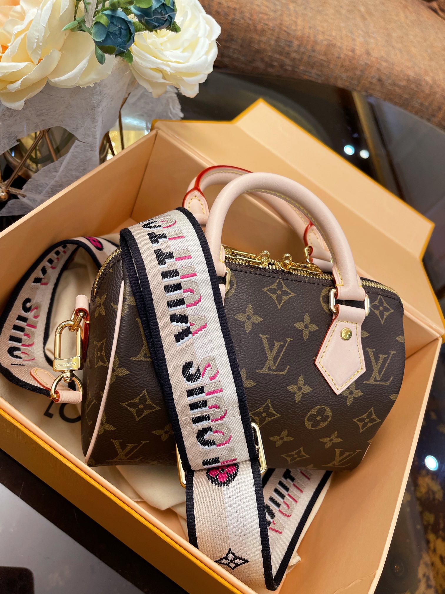 Louis Vuitton Speedy BandouliÈre New Eddition