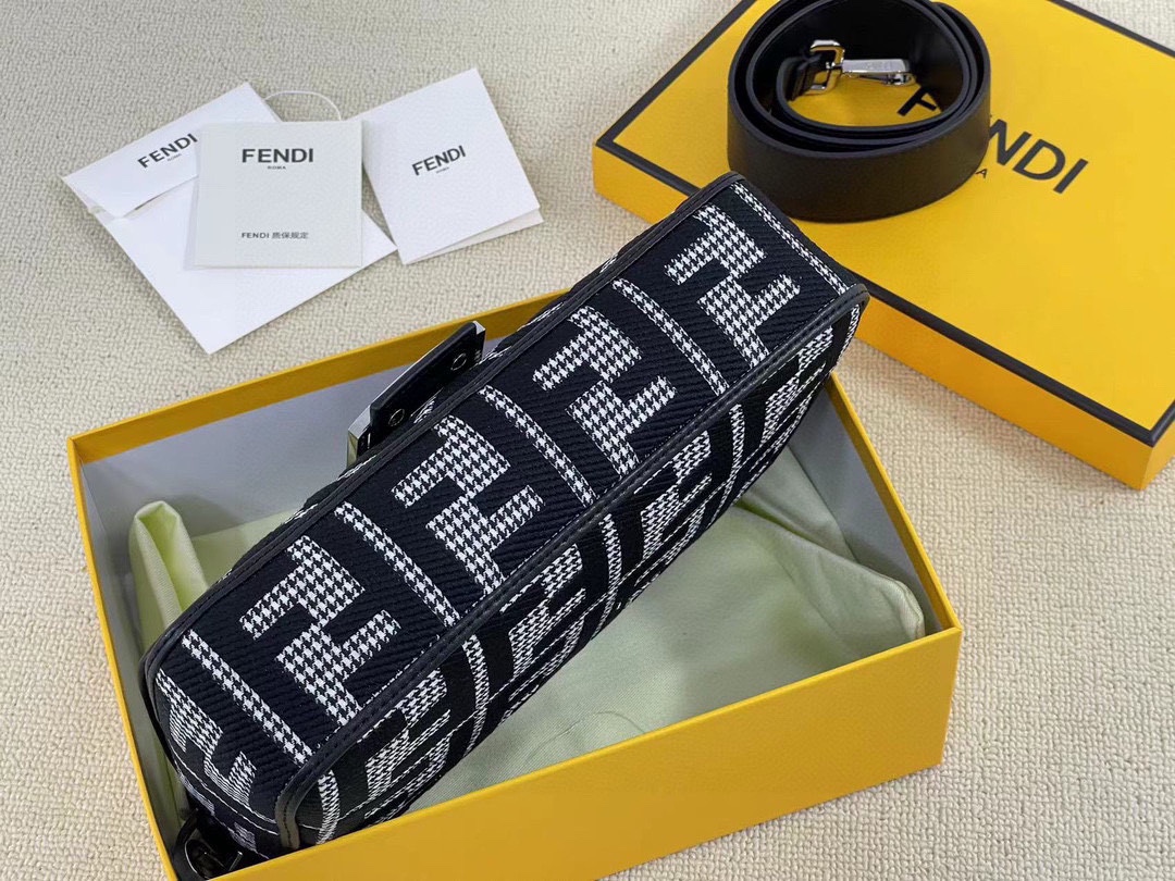TOP FENDI Baguette Embroidered Baguette HandBag