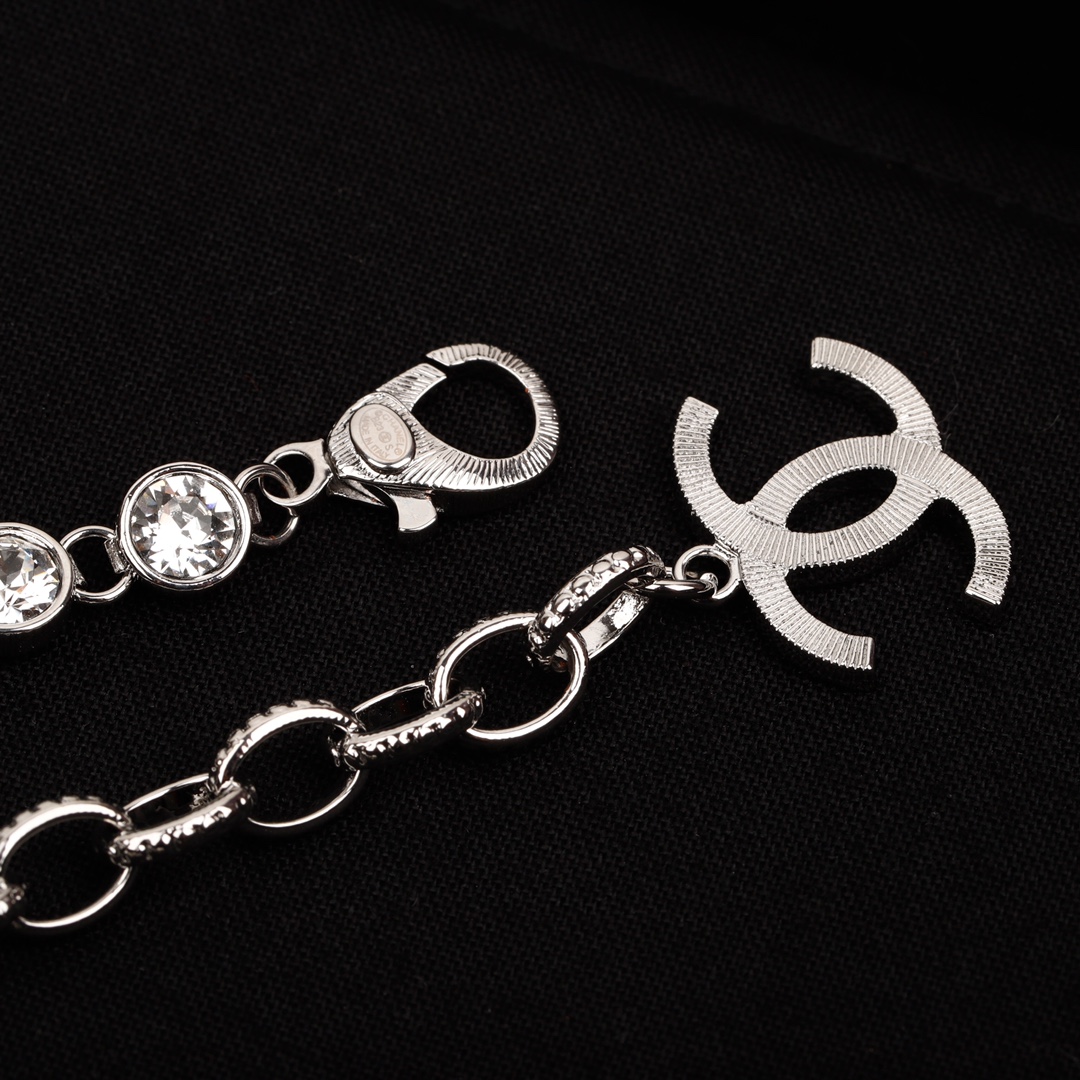 TOP CHANEL CC Choker Necklace