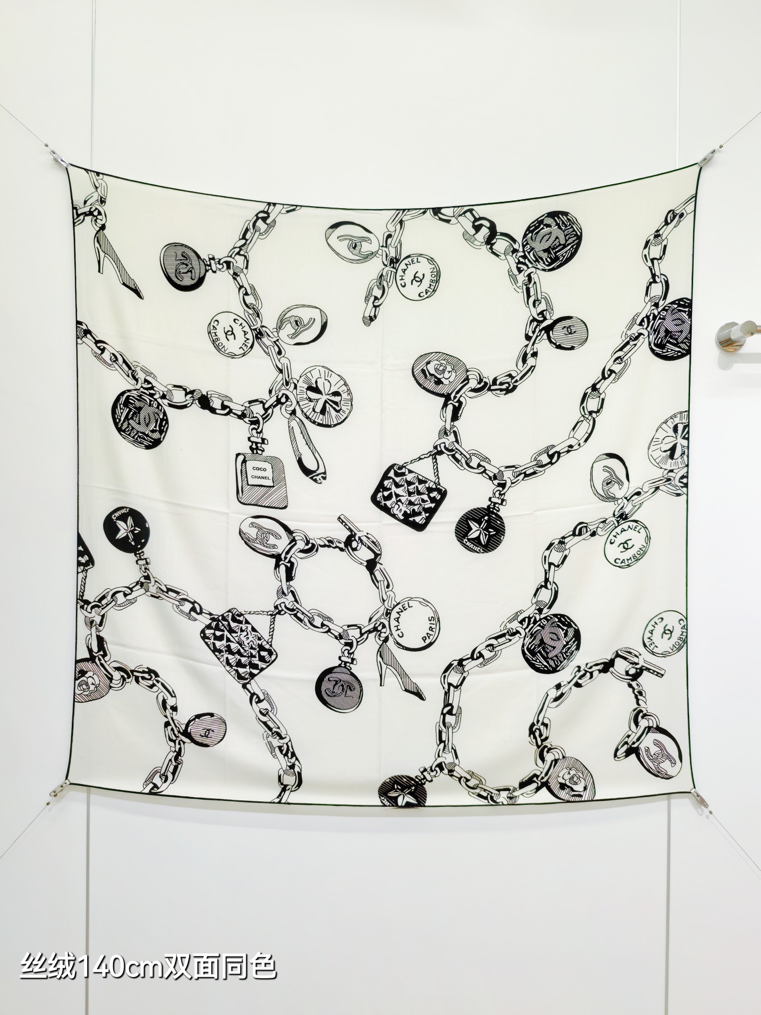 TOP CHANEL 70% Cashmere + 30% Silk Scarf 140x140 cm - 2 Colors