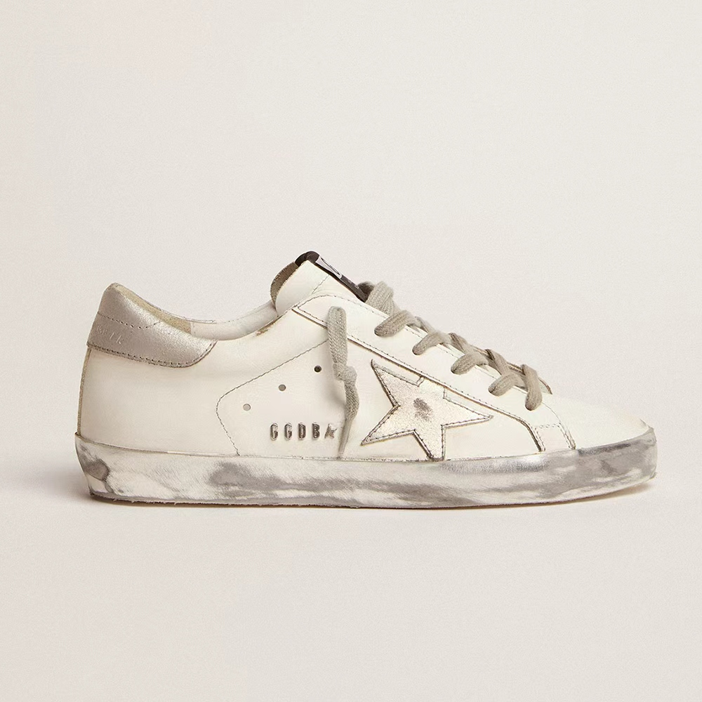 Golden Goose  Super-Star with gold sparkle foxing and metal stud lettering (Replica)