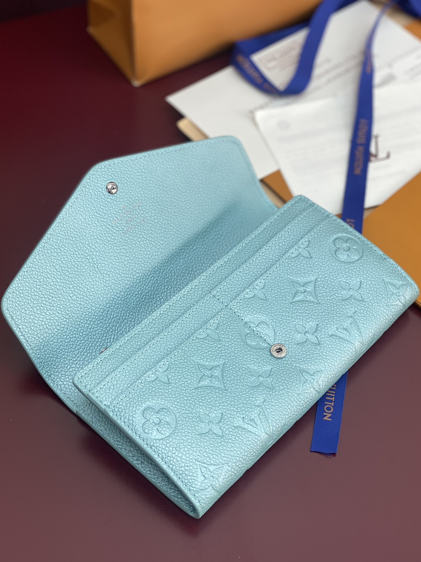 TOP Louis Vuitton LV Ski Sarah Wallet 19x10.5x2cm - Pearlescent Blue