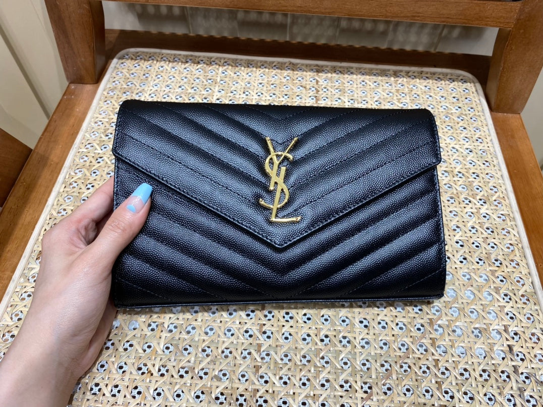 TOP Yves Saint Laurent YSL Woc Matelasse Medium Bag - Black GHW