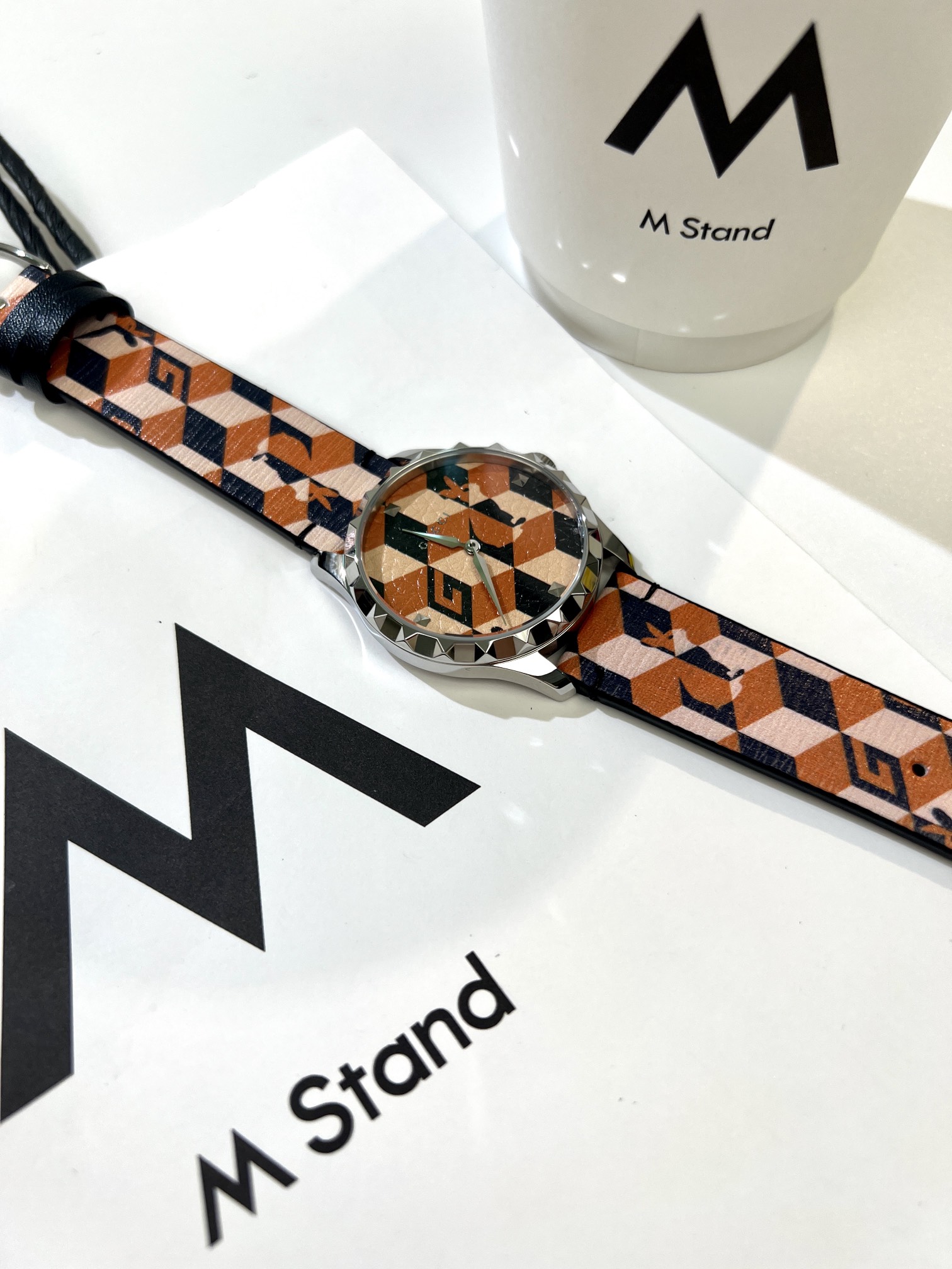 TOP GUCCI G-Timeless Series Bunny Print W Bowl Watch 38 mm - 2 Colors