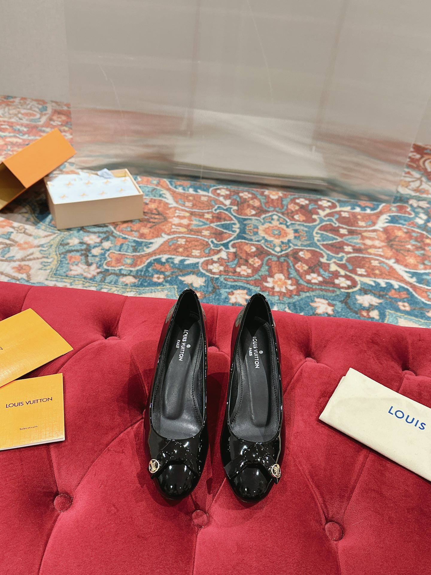 TOP Louis Vuitton LV Urban Twist Pumps - 5 Color