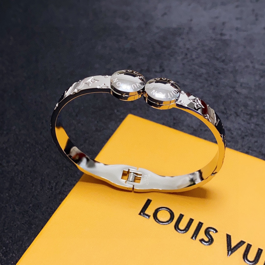 Louis Vuitton LV Bracelets （Replica）