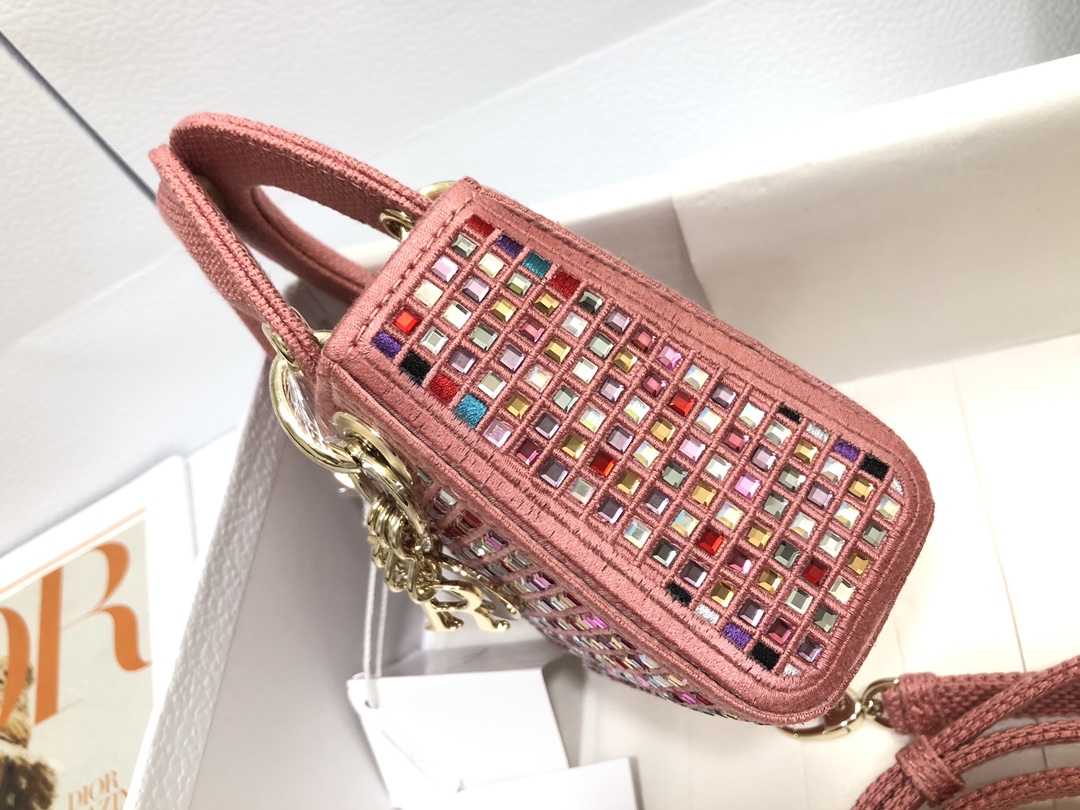 TOP Christian Dior Lady Dior Bag Mini Embroidery Pink Color Diamond 12x10.2x5cm -Pink