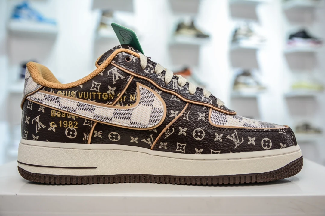 WWWShoes Monogram Plaid Air Force Style Sneakers Vintage Print Leather Casual Shoes For Men Women