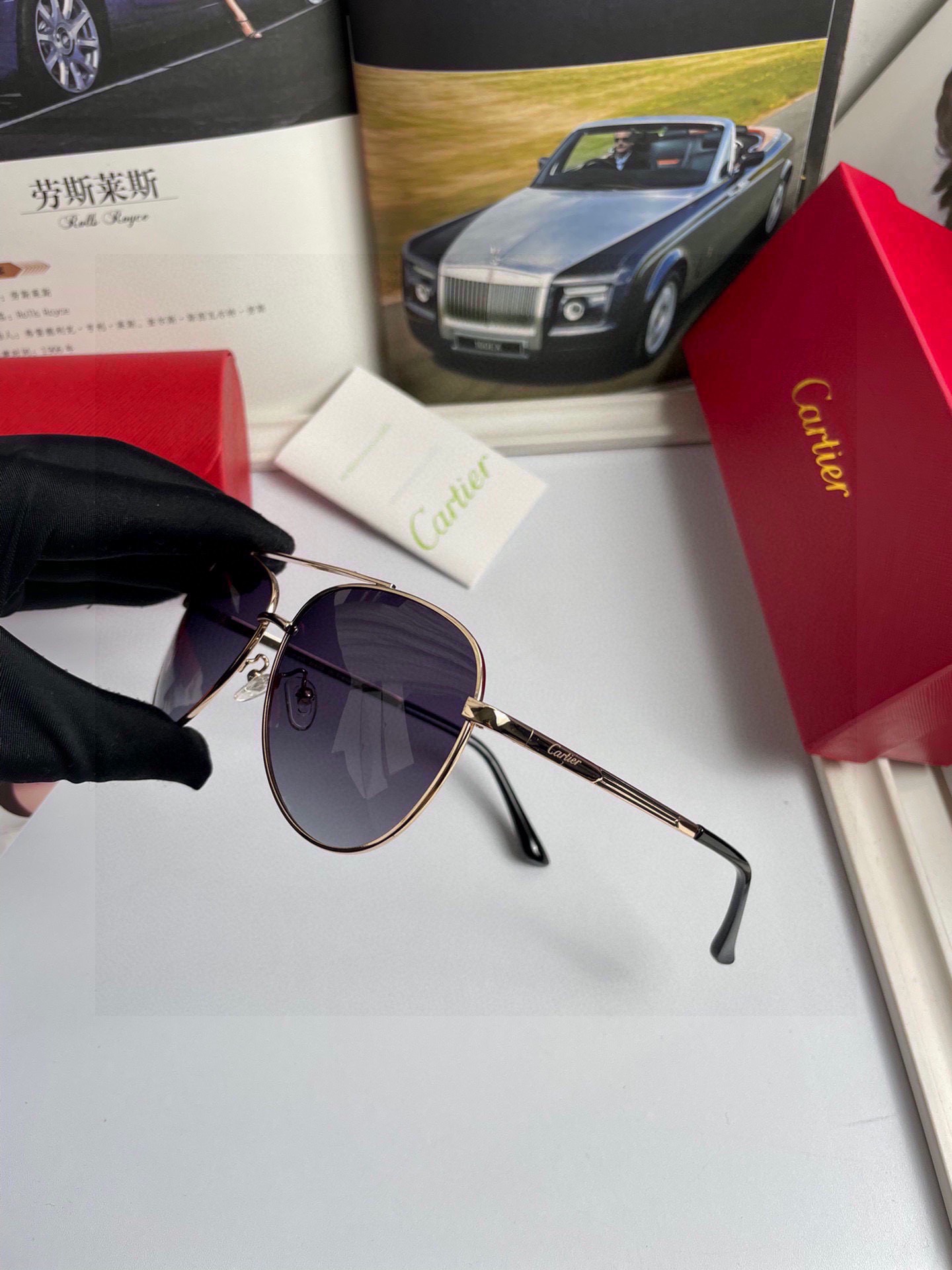 TOP Cartier Sunglasses - 4 Color