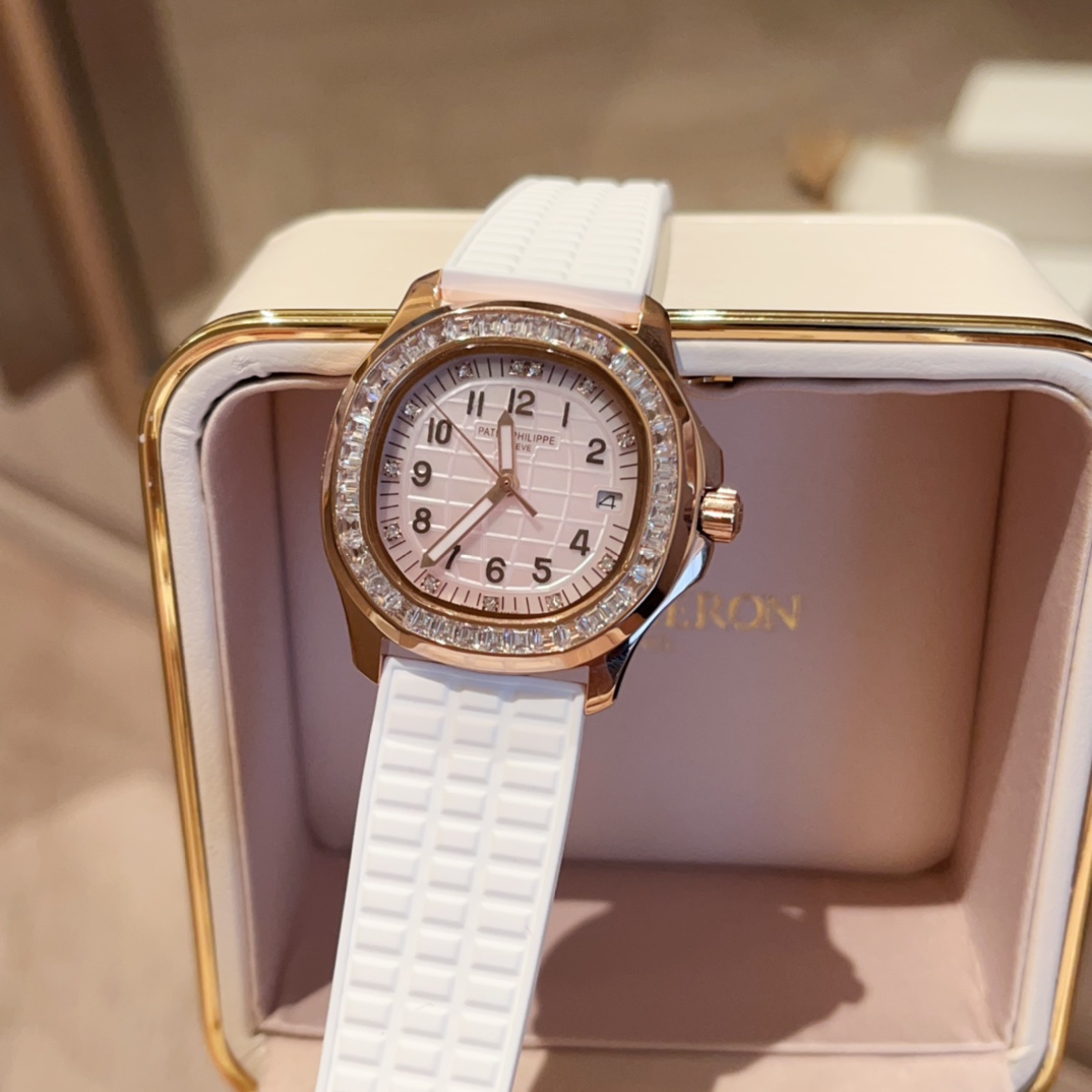 TOP Patek Philippe Aquanaut Watch 36.5mm-2 Color