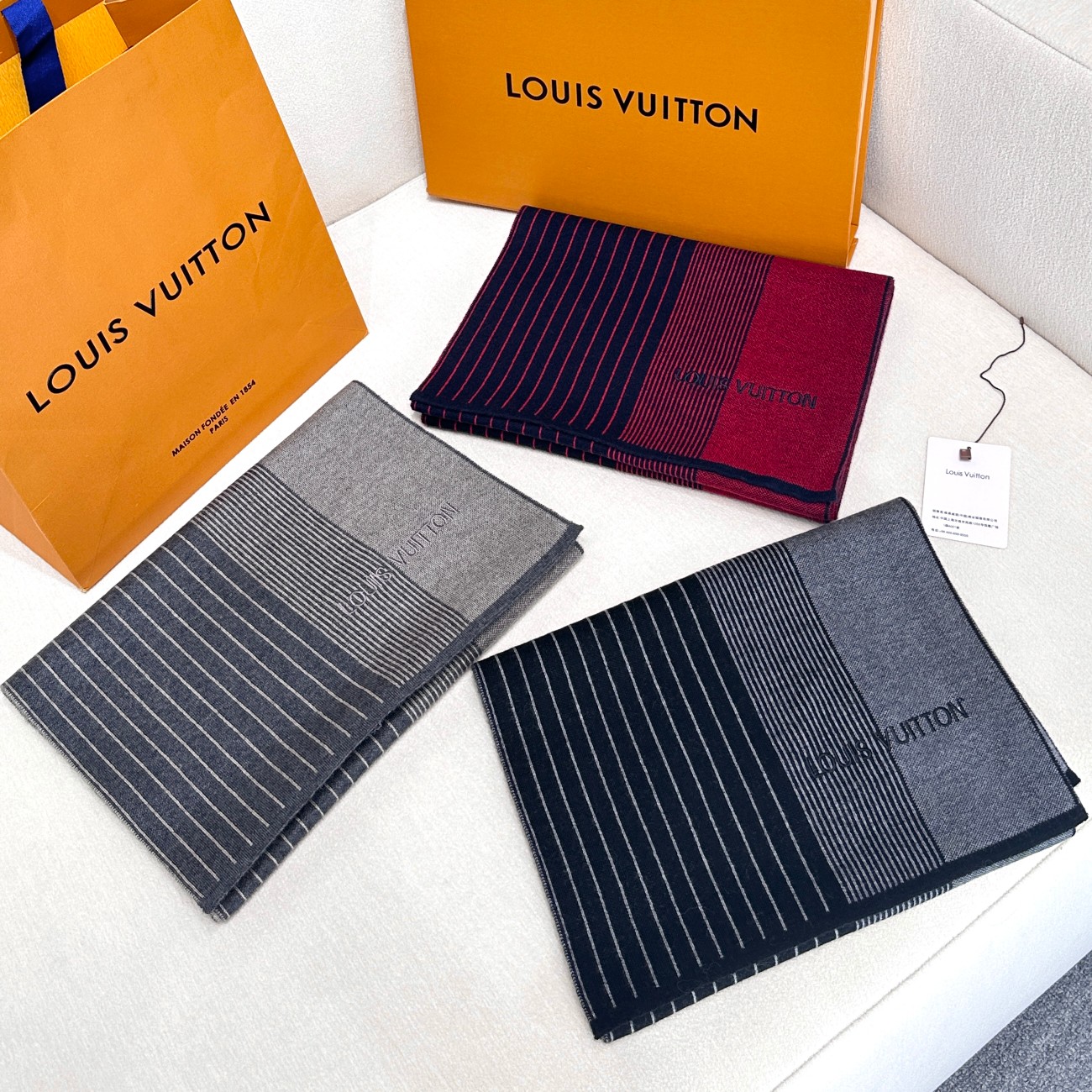 TOP Louis Vuitton LV Men's Scarf 180*32 cm-3 Colors
