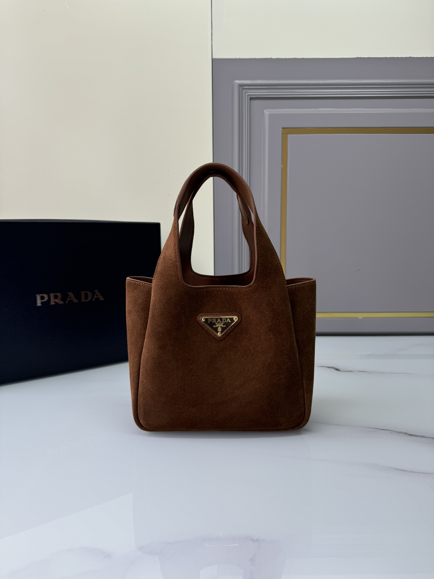 Top PRADA Sheepskin Bucket Bag 25x21.5x14cm/18x16x10cm - Brown